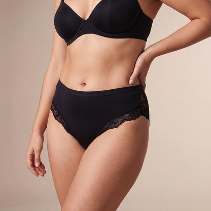 Culotte absorbante en dentelle élégante